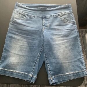 Ladies Pull On Jag Jean Shorts Sz 10
